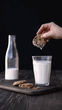SCoghill_Cookies_Milk